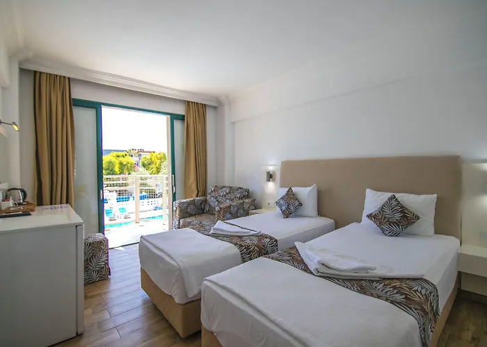 Отель Bahar Hotels (Adults Only) 3*